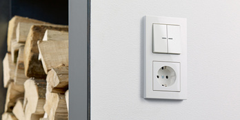 JUNG KNX Taster F 10 bei Elektro & Steuerungstechnik Stichlmeyr in Pasenbach/Vierkirchen
