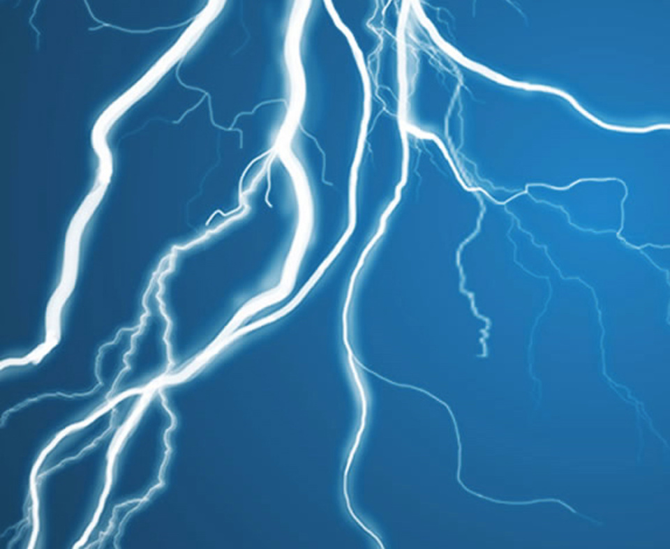 Blitz bei Elektro & Steuerungstechnik Stichlmeyr in Pasenbach/Vierkirchen